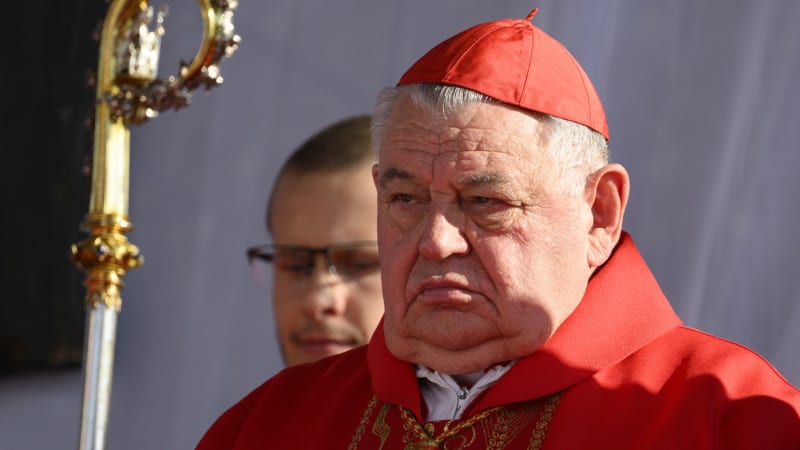 OBRAZEM: Naposledy na veřejnosti i Duka, jak ho neznáte. Jak šel čas s kardinálem