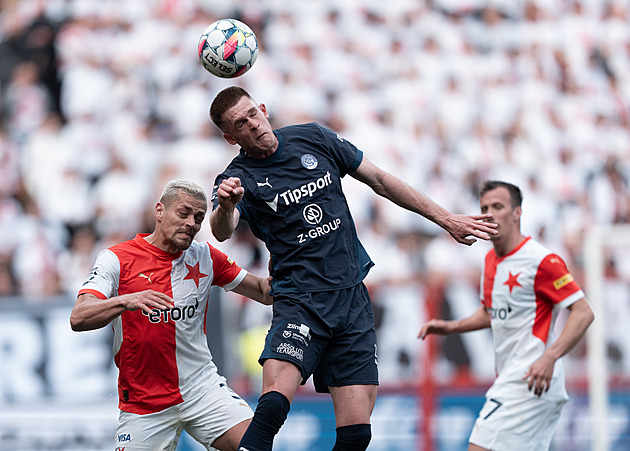 ONLINE: Slavia - Slovácko, do základu se vrací Holeš, hrají i Jelínek či Bořil