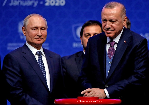 Turci budou nadále odebírat ruský plyn. Chtějí ale investovat i do zařízení na těžbu USA