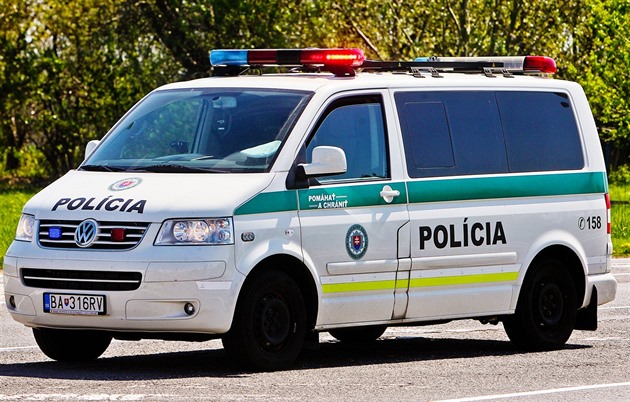 Policie na Slovensku zbila českého dělníka, píše deník. Muž zásah živě vysílal