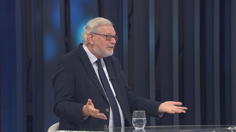 Buchert: Babiš nedodržel desítky slibů, připomíná sprostého podezřelého z Cimrmana