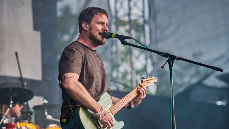 Kytarista kapely Wohnout prchal s malým synem z Dubaje taxíkem. Dva dny jsem nespal, popsal