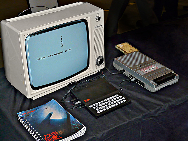 Přesně před 45 lety se objevil předchůdce slavného „gumáka“ Sinclair ZX81