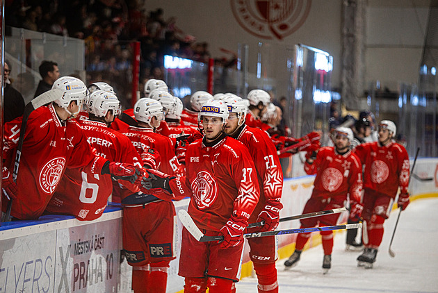 Slavia na úvod čtvrtfinále vynulovala Zlín, Litoměřice vyhrály ve Vsetíně. Slaví i Kolín