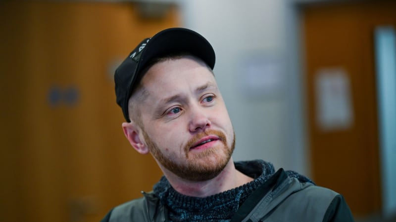 Laskavý hovor zabránil masakru: Muž atentátníkovi rozmluvil hrůzný plán, pak ho objal