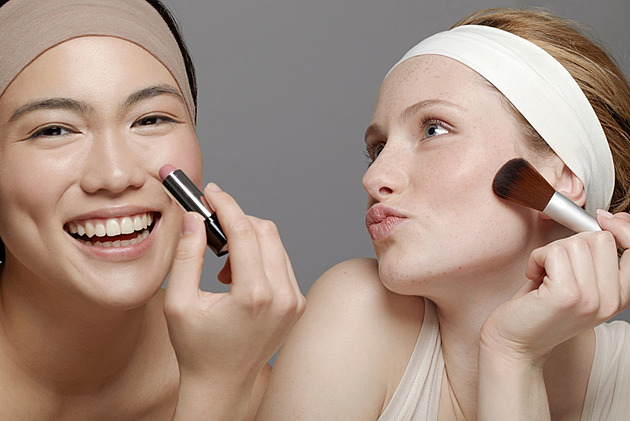 Líčení v barvě roku. Variabilní Cloud Dancer se skvěle kombinuje