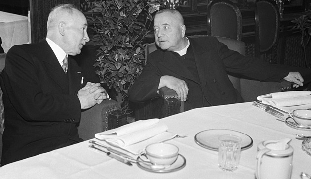 Premiéra exilové vlády zavřeli komunisté do izolace, zemřít musel s cizím jménem