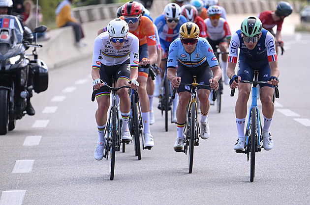 Jediné téma Lutychu: Pogačar vs. Seixas. I titán Evenepoel je ve stínu holobrádka