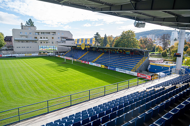 Zlín má souhlas majitelů bytů s dostavbou fotbalové tribuny na stadionu