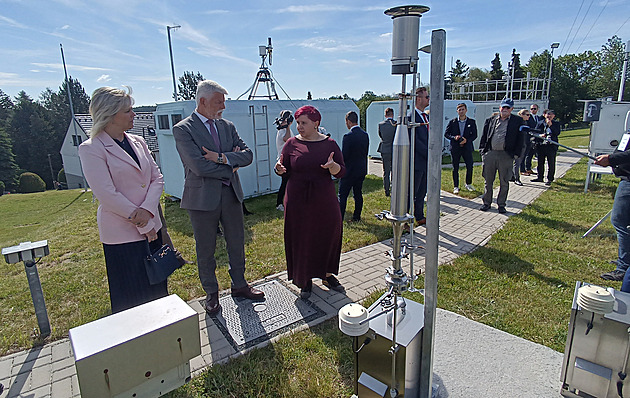 Prezident Pavel na Vysočině probírá dostavbu Dukovan a zavítá na dronový polygon