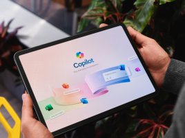 Microsoft spustil Copilot Cowork globálně. Nová AI má zvládat dlouhé úkoly