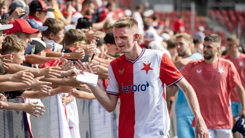 Vítězný vstup do ligy: Slavia se kanonádou blýskla před dětmi. Jablonec zvrátil duel se Sigmou