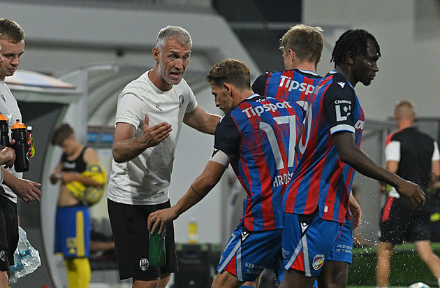 Do Srbska se zpožděním. Plzeň zdržela porucha letadla, musela posunout trénink